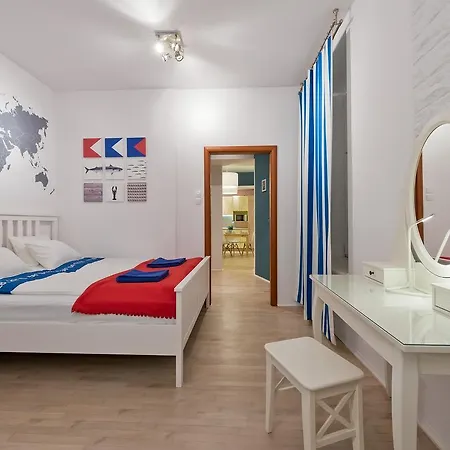 Madera Apartament